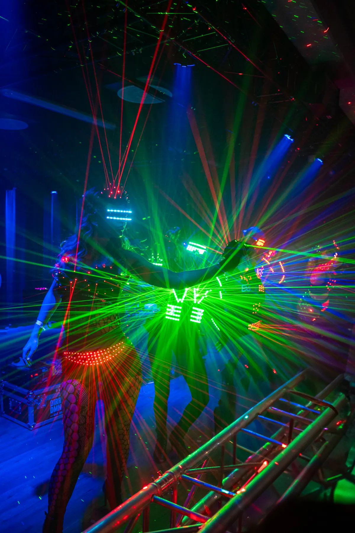 Lasershow über der Tanzfläche